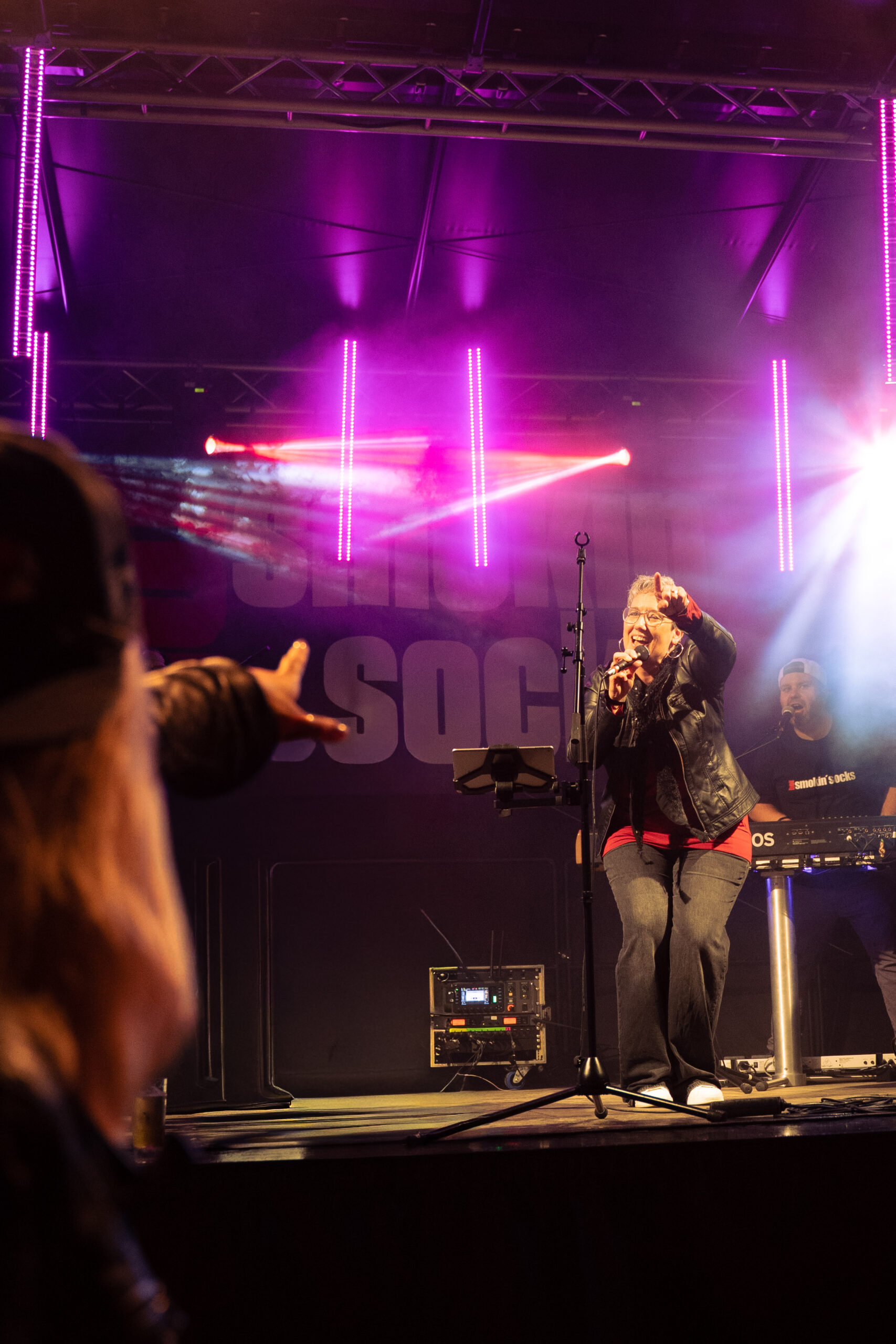 Hot Smokin' Socks live auf der Bühne